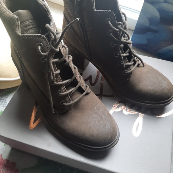 Sold!!! - Picture 3 of 13